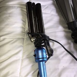 Hot Tools Blue Hair 3 silver barrel Waver 1inch